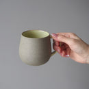 マグカップアメリマグカップマグカップ波佐見焼波佐見コーヒーお茶ブルー青青色水色ブラック黒黒色イエロー黄黄色ベージュ軽い薄い持ちやすいかわいいカワイイおしゃれオシャレモダンカフェ喫茶店喫茶