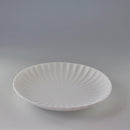 かすみ 丸皿 24cm 和食器 菊型  白 青白 さくら